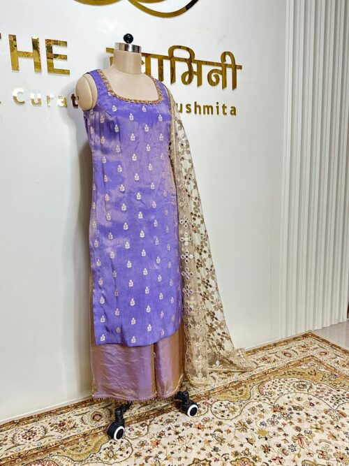Lavender-Violet Fenty Silk Booti Kurta Golden Net Work Dupatta - Image 3